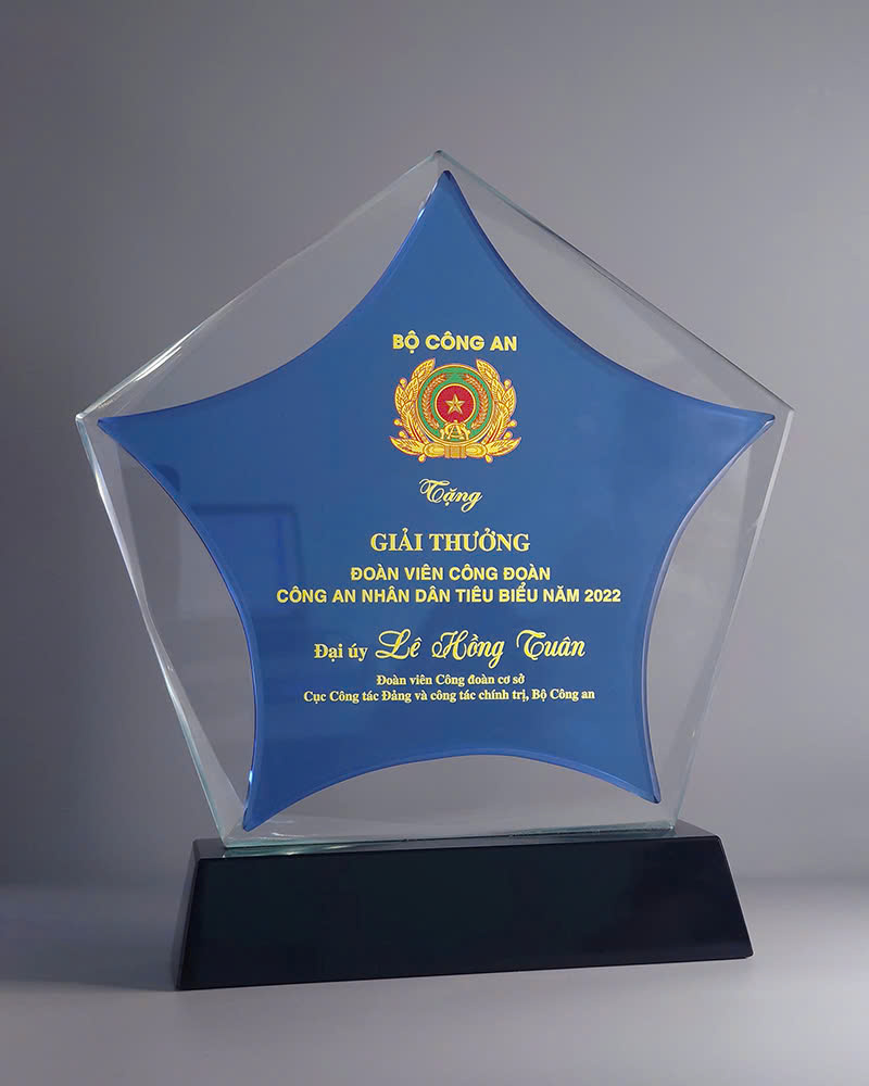 Biểu Trưng Pha Lê Bộ Công An